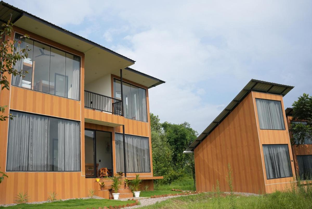 The Solace Bir - Housity
