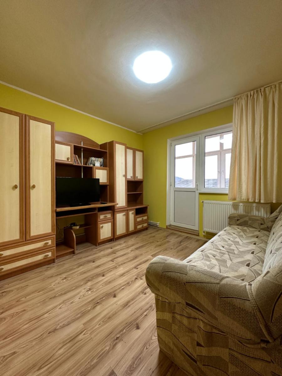 Apartament Lupeni cu doua camere - Housity