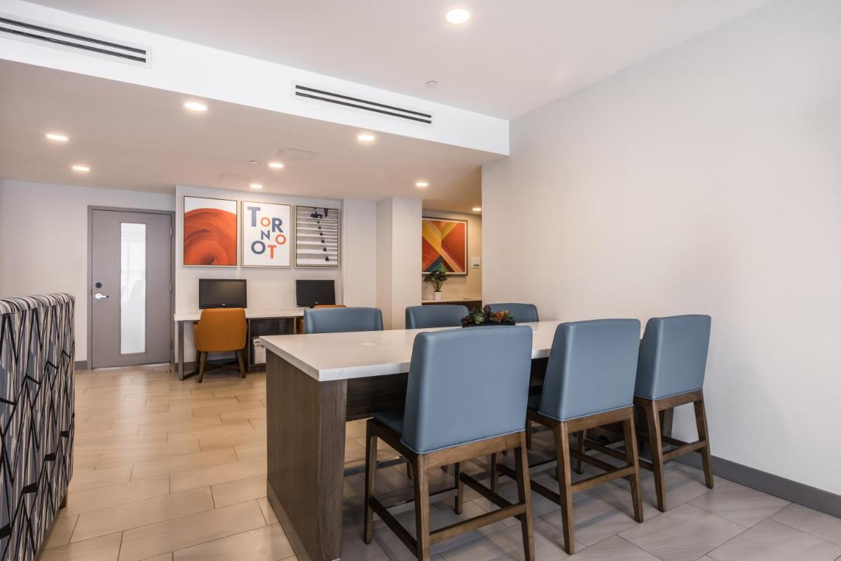 Holiday Inn Express Toronto-North York, an IHG Hotel - Housity