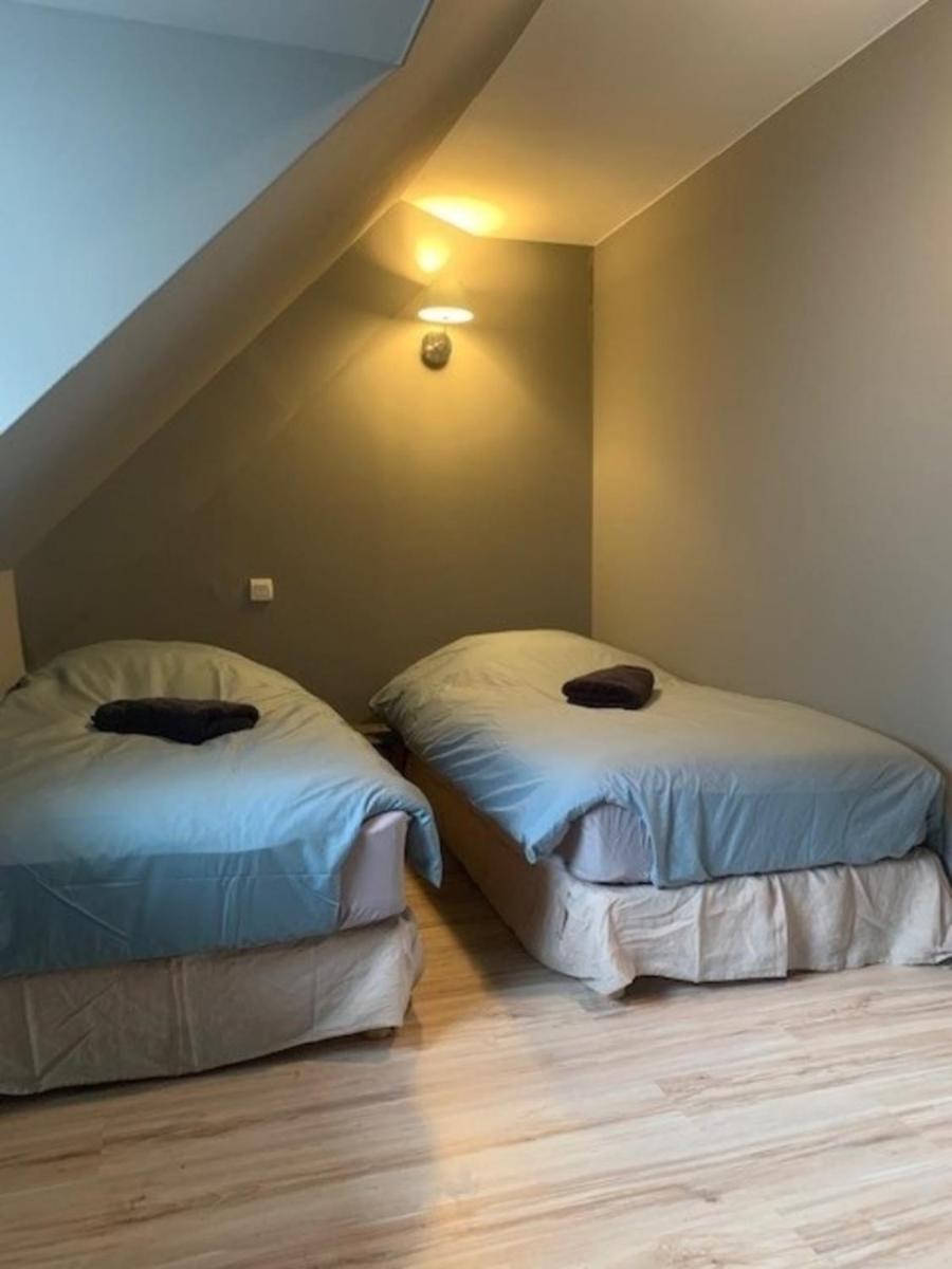 Chez Eugène - Housity