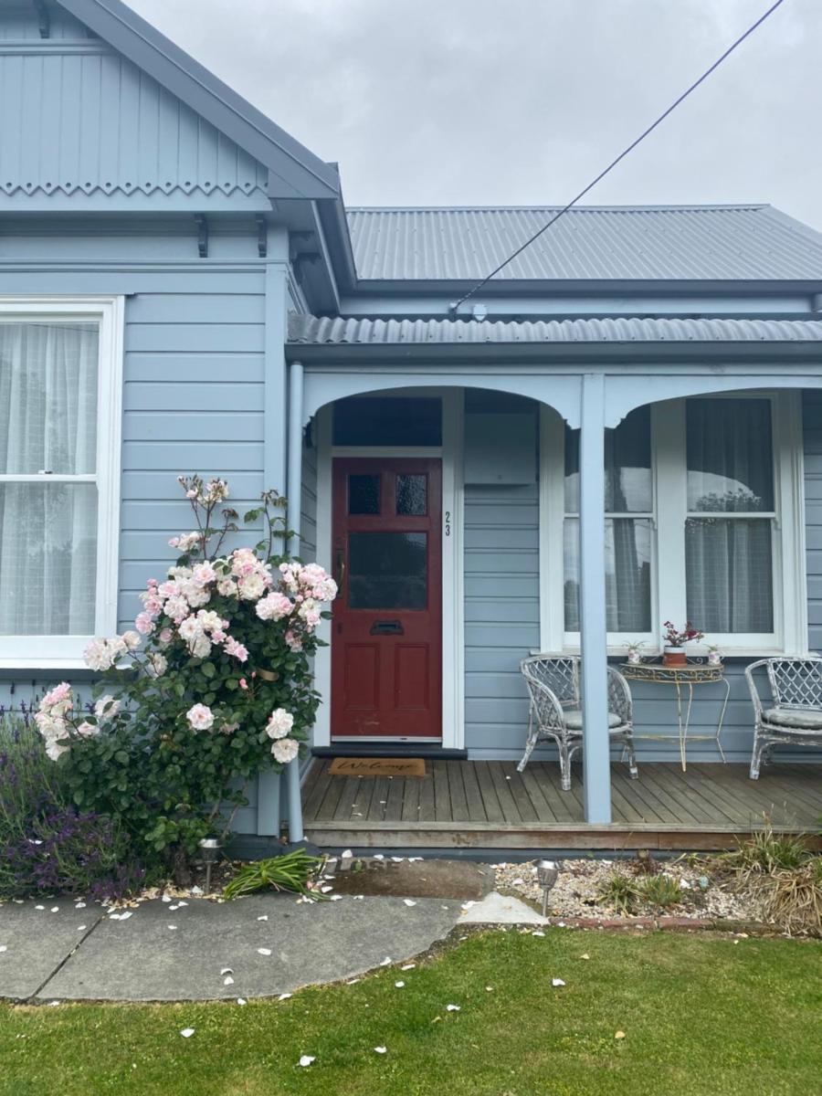 Wee Blue BnB- Central Cosy Villa - Housity