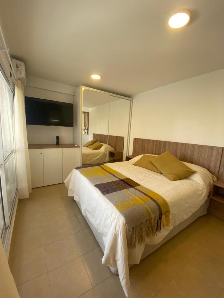 Apart Guemes - Housity