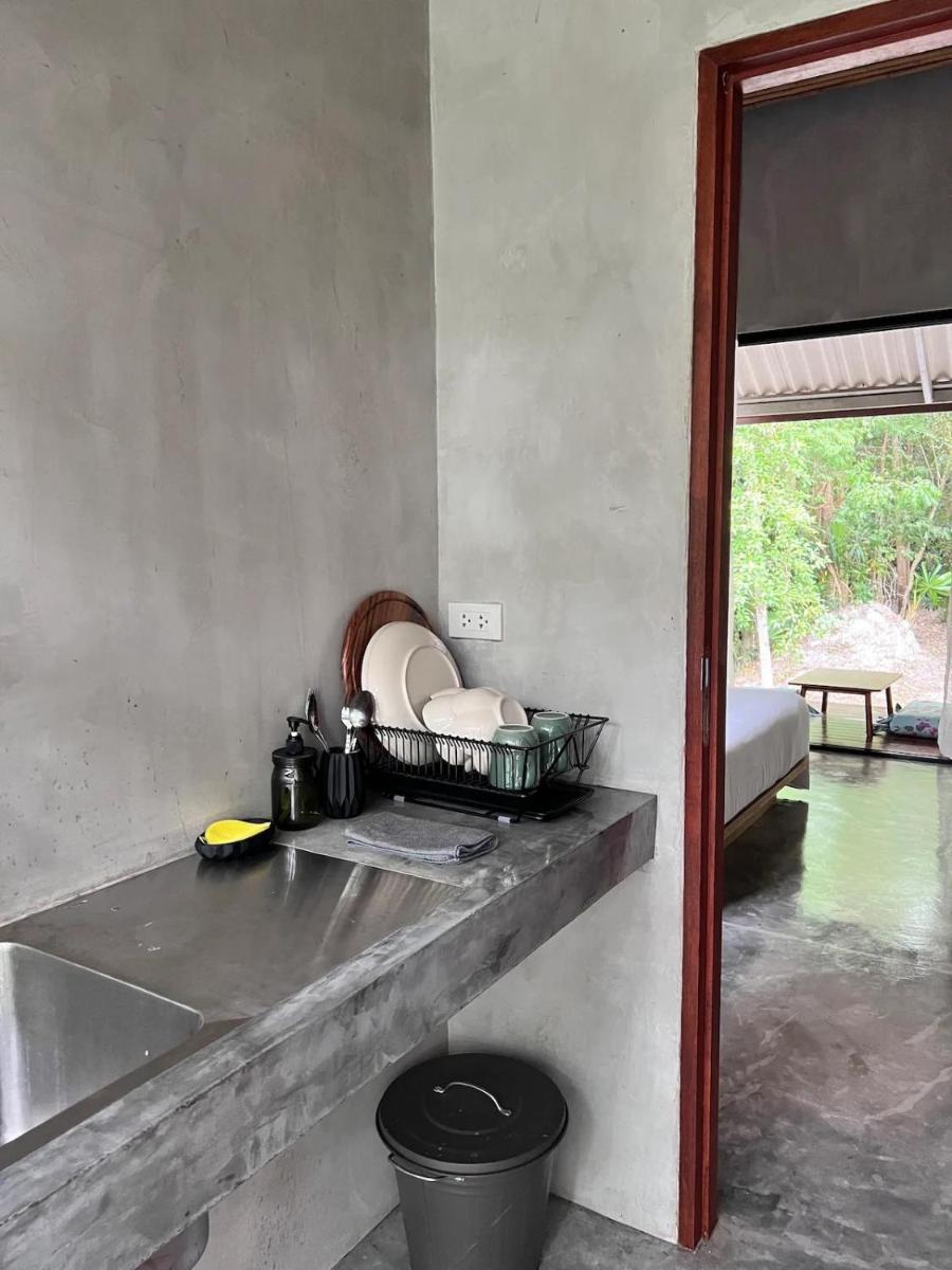 Ngam Hidden Cabin Room - Housity