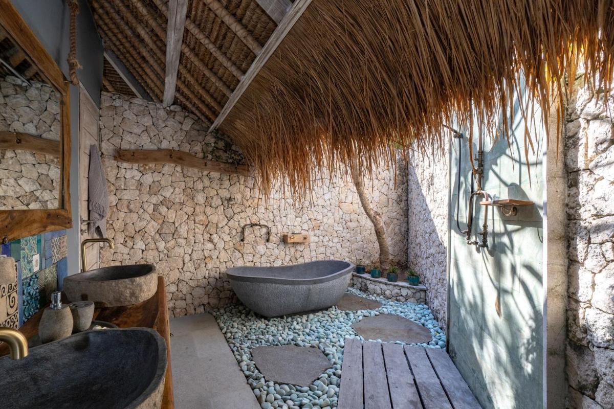 Laguna Biru Lembongan - Hizvo