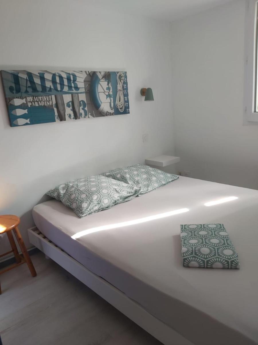 Maisonnette à deux pas de la plage dans résidence calme - Housity