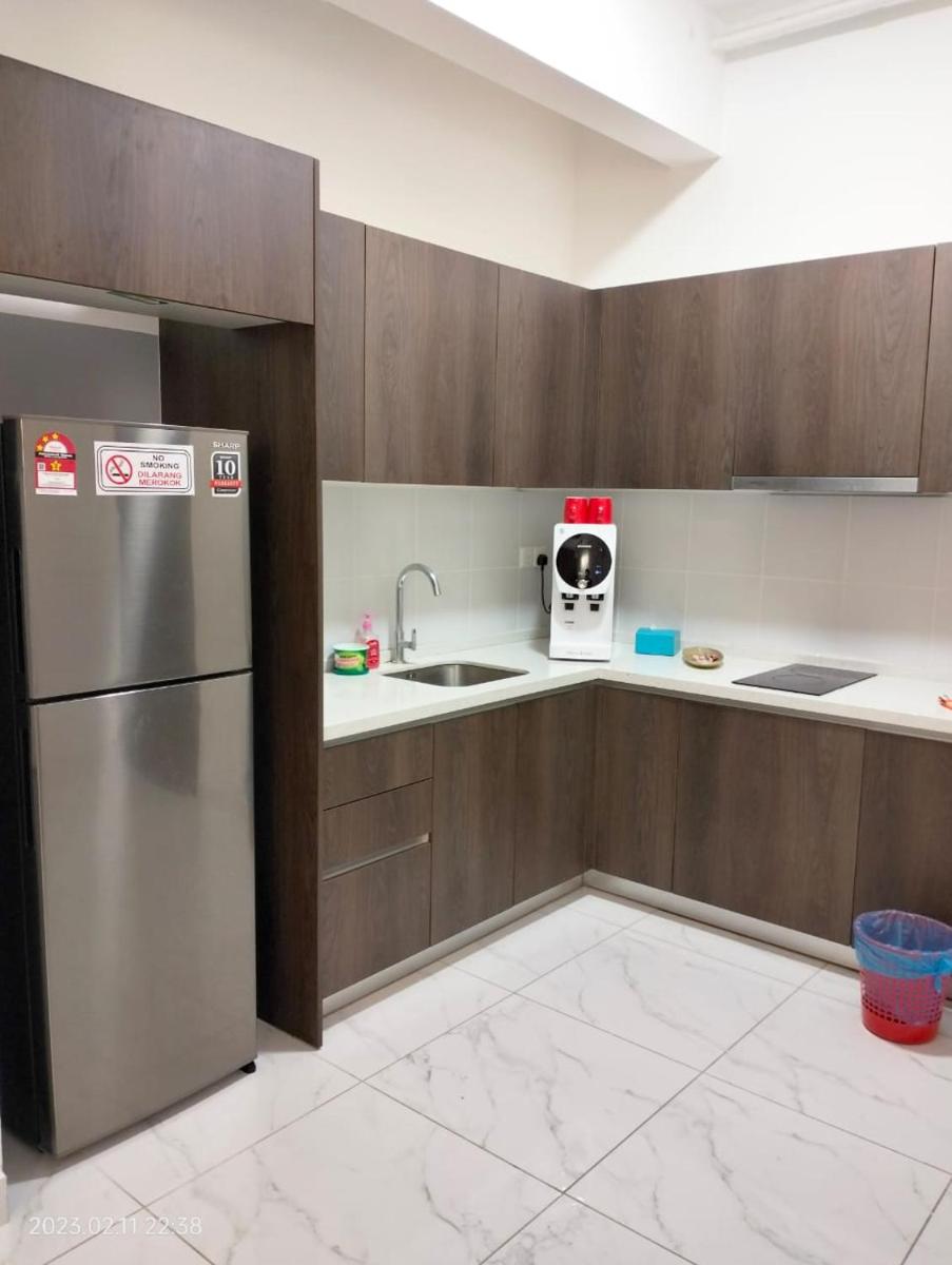 Nuha Studio Stay at Troika Residence - Free WiFi, Netflix, Cuckoo - Housity