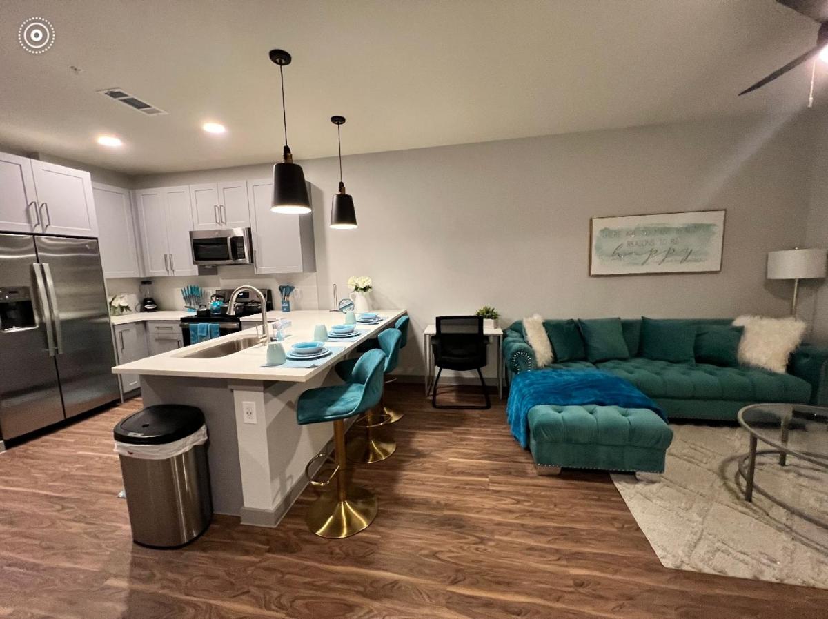 Luxurious Fort Worth Getaway - Housity
