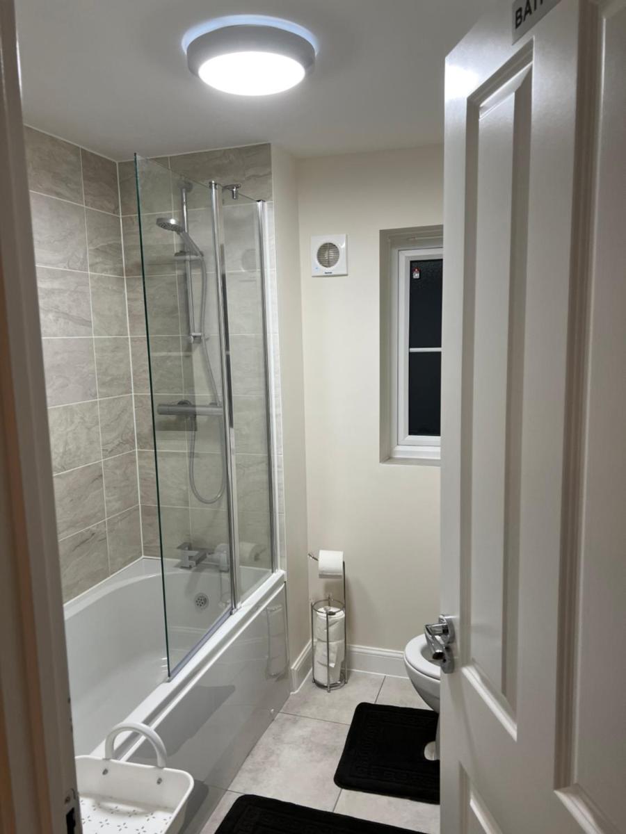 Amber Close - Housity