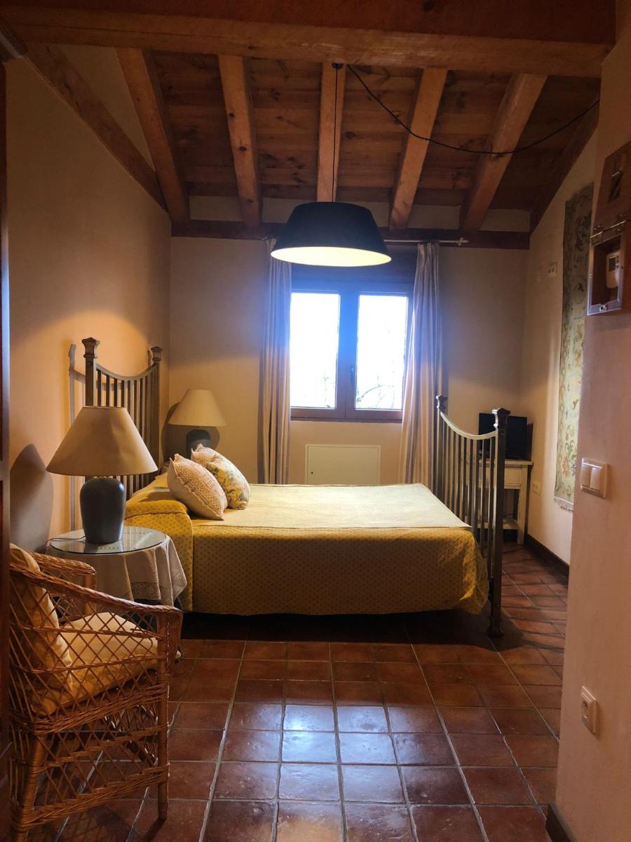 Posada Real Mingaseda - Housity