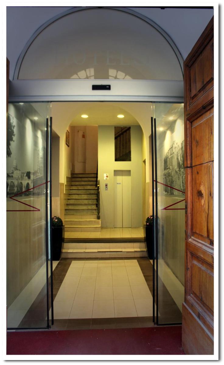 Hotel Louisiana - Housity