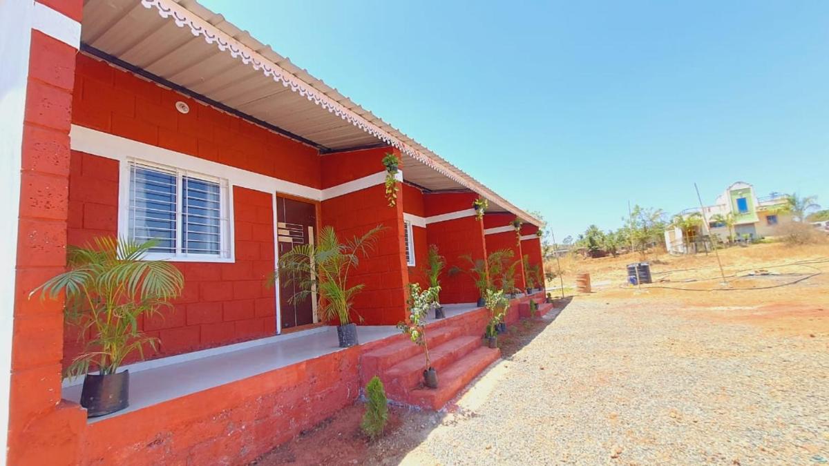 Hotel Friends residency - Housity