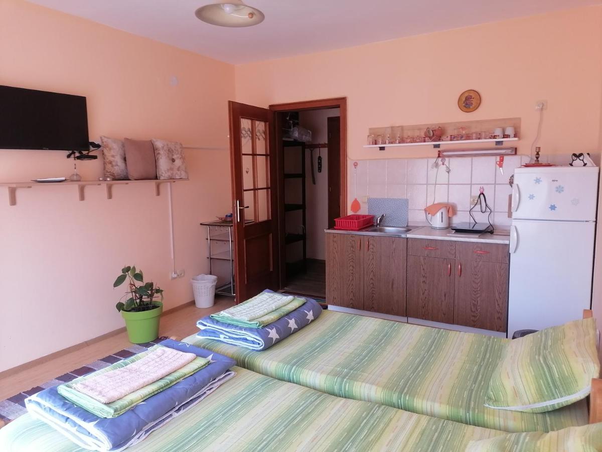Odmorištance - Housity