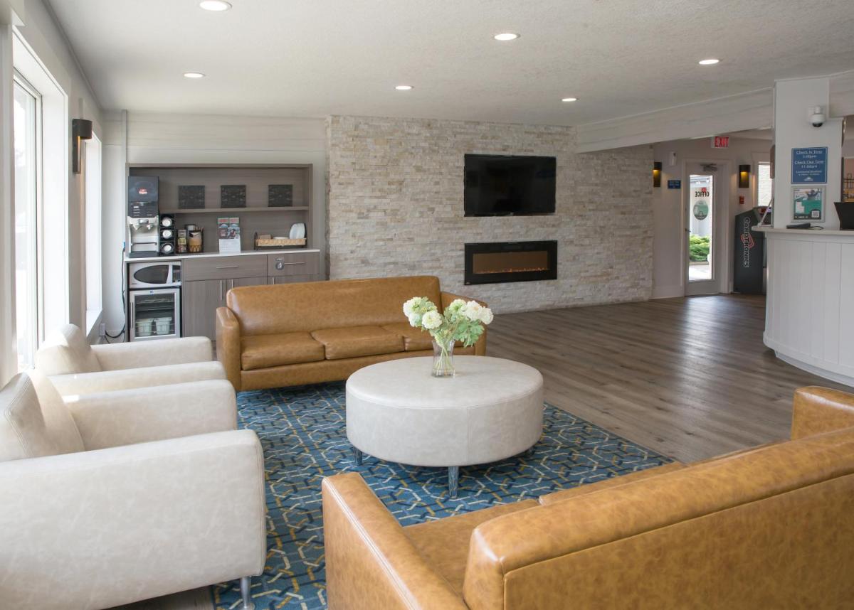 Days Inn by Wyndham Kelowna - Hizvo