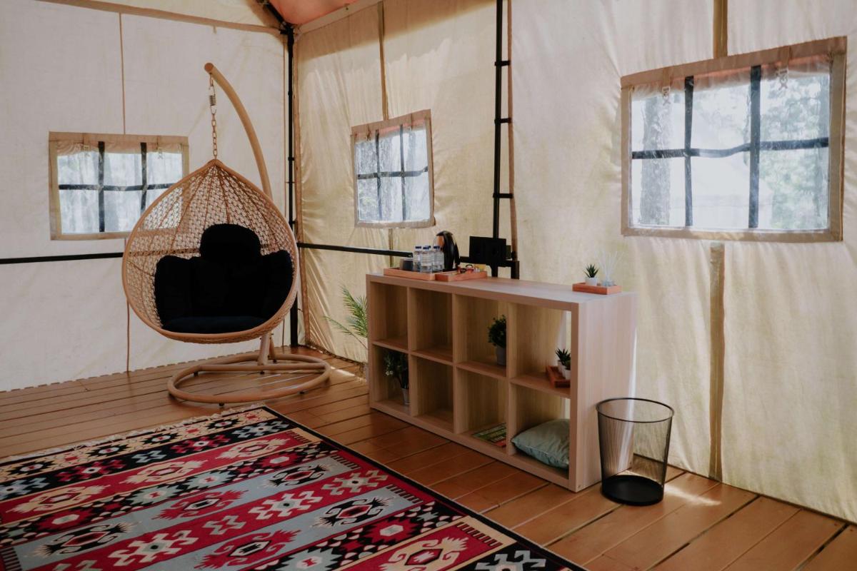 Luxury Deck Cabin - Housity