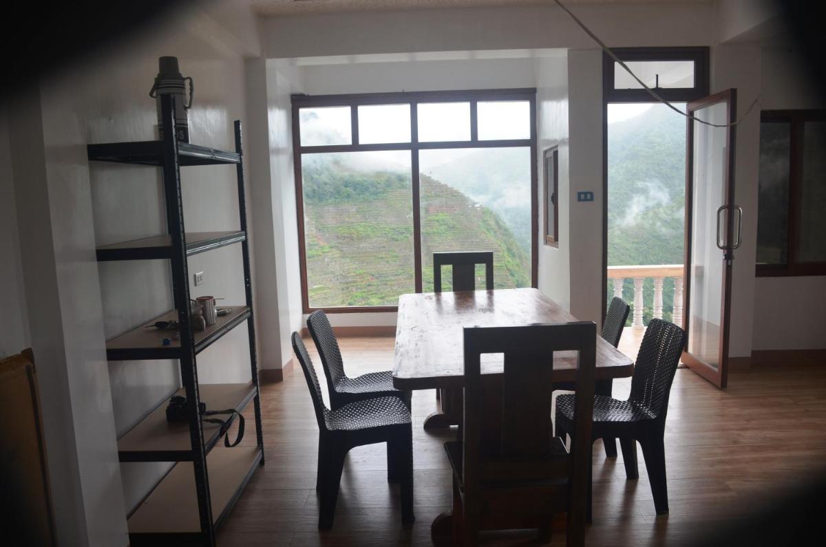 Batad Roberto's Abung Inn and Restaurant - Housity