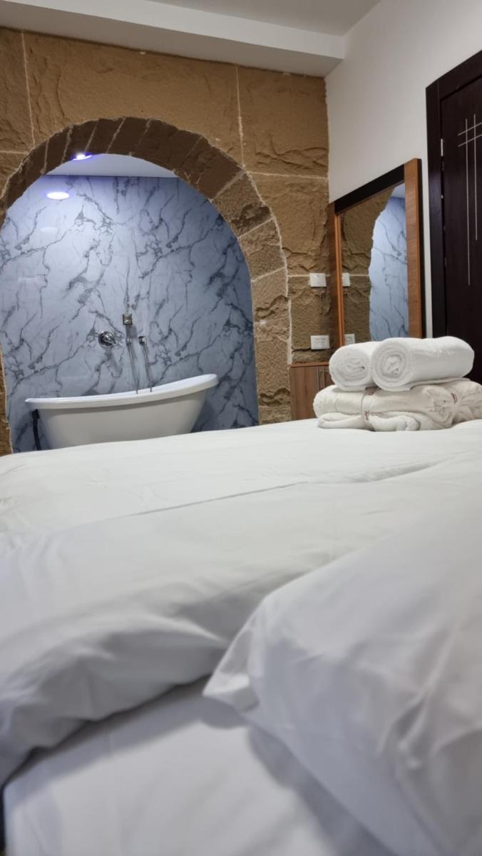 German Colony Hotel - Housity