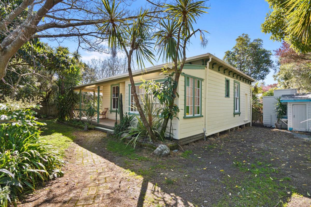 Aranui palms - Mapua Holiday Home - Housity