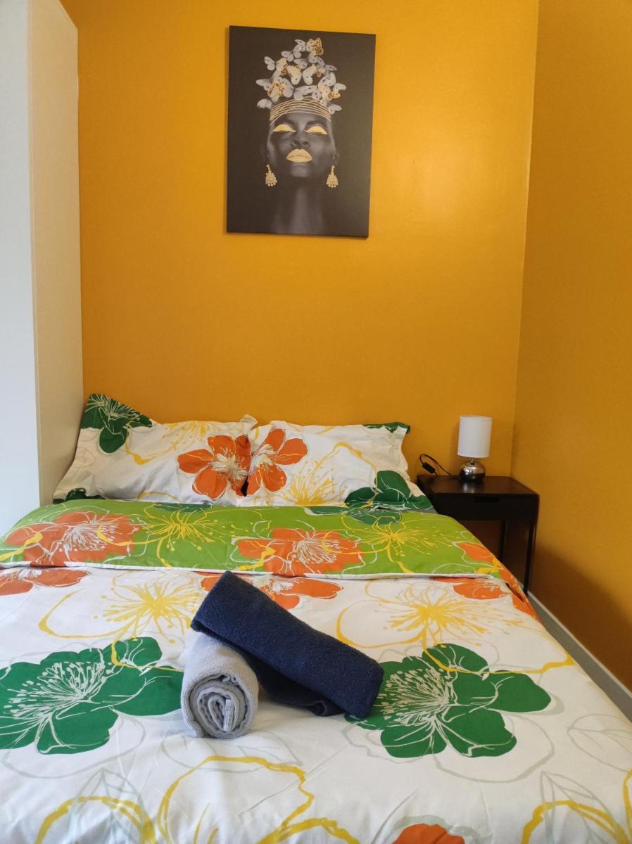 Paris cosy private room with shared space - Chambre privée avec espace commun Paris - Housity