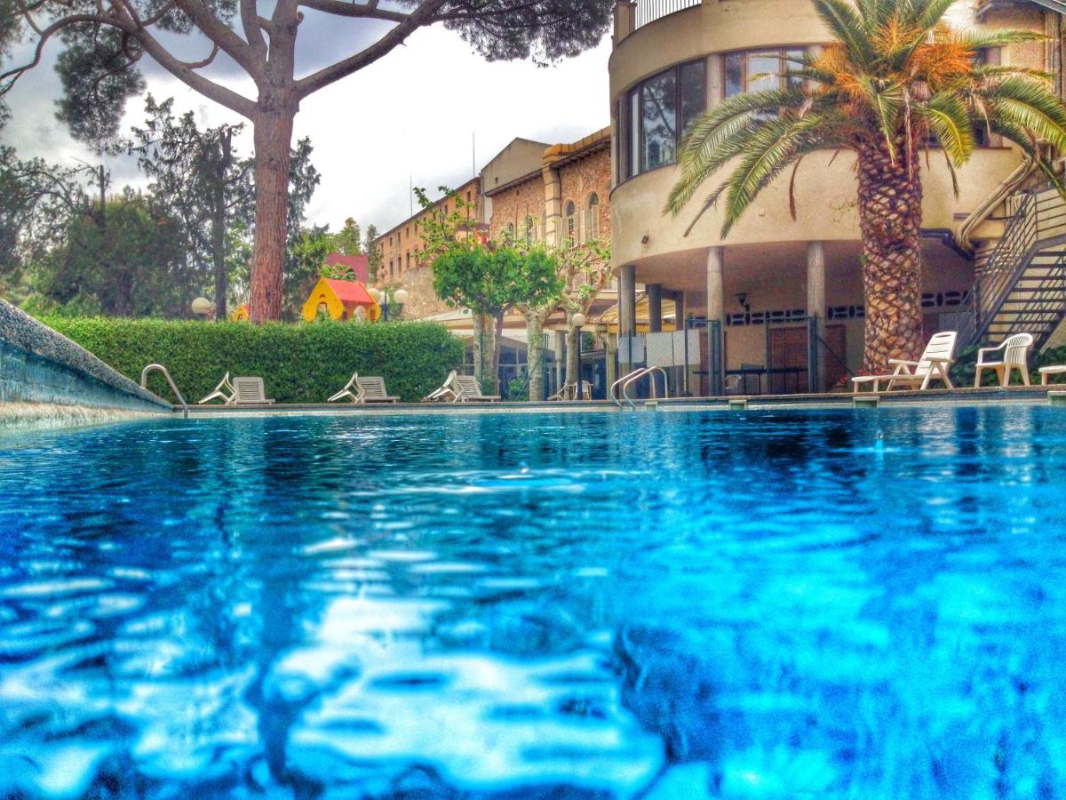 Piscina en o cerca de Balneari Termes Victòria
