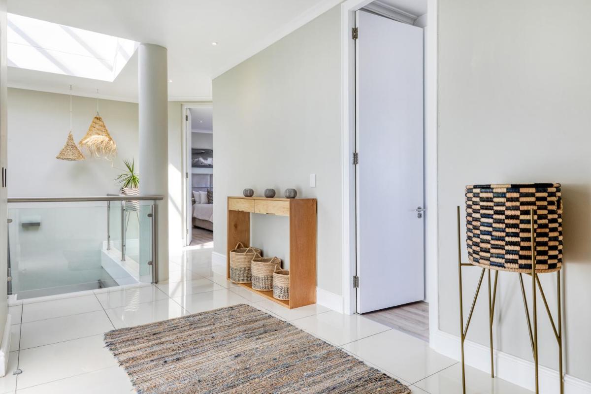 Cape Nights Villa - Housity