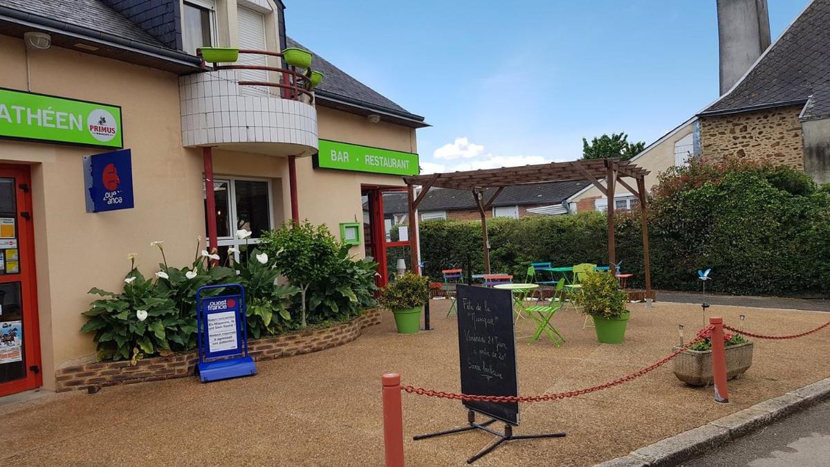Les Gîtes de l'Hermine Athée - Housity