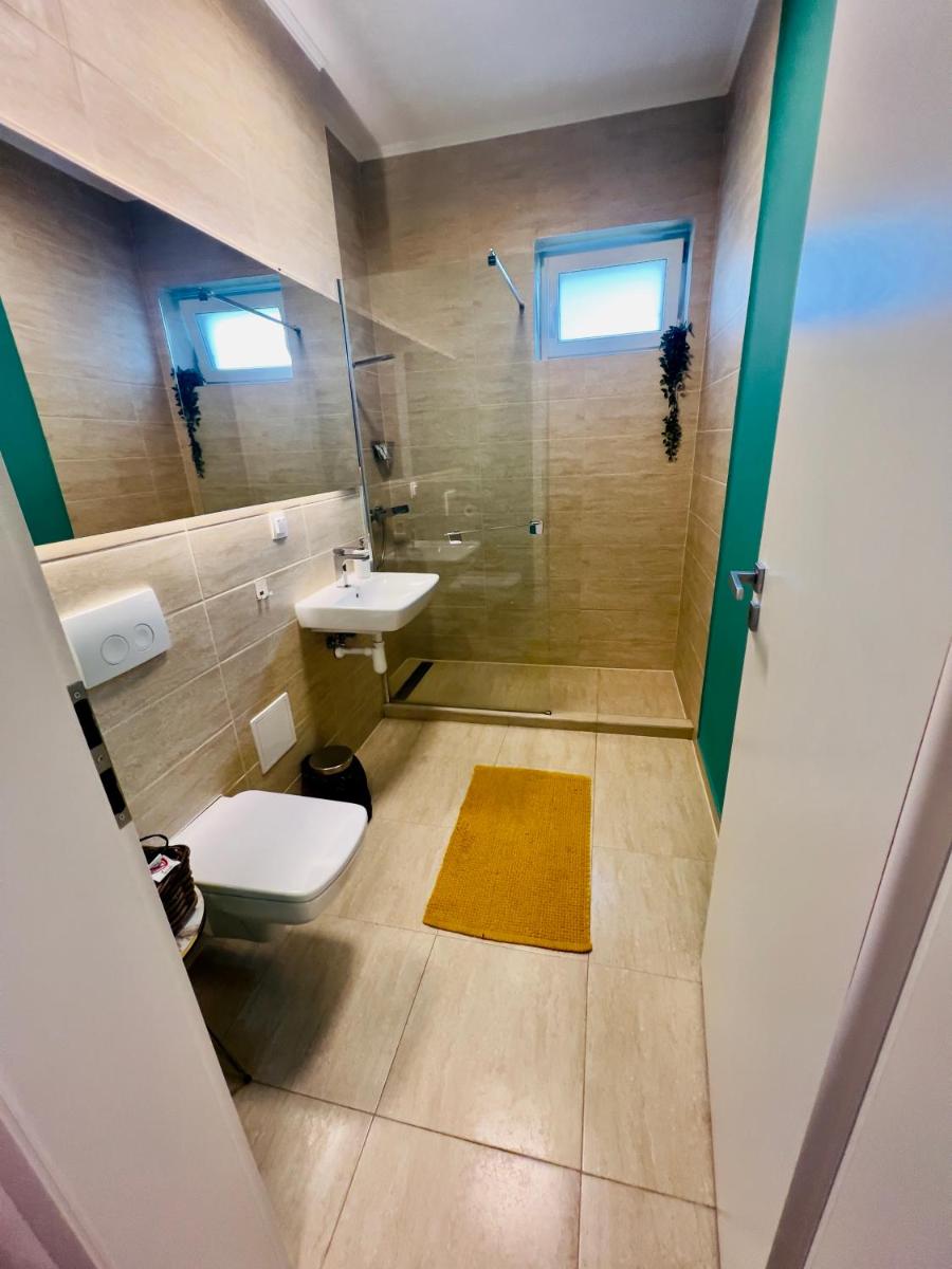 Huggo Apartment 36 - Housity