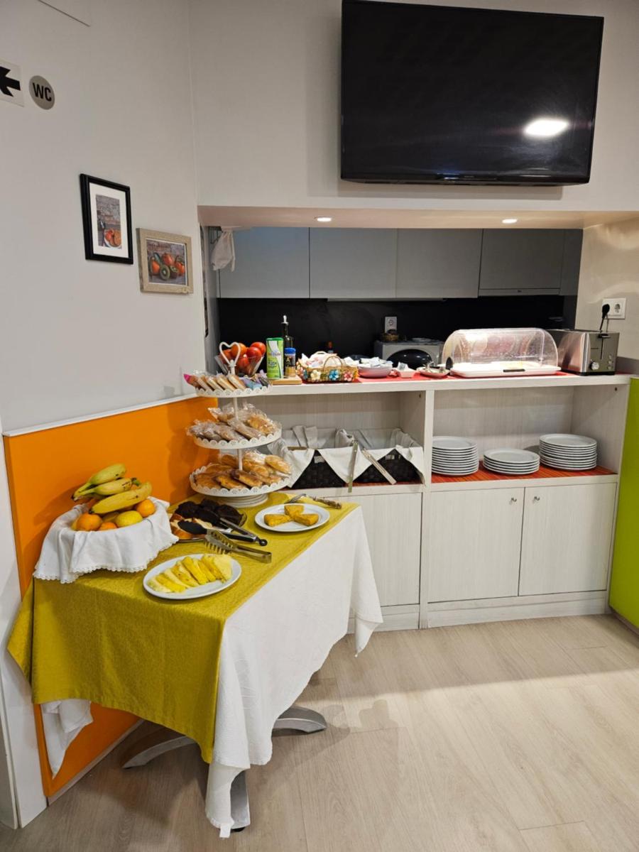 Hostal Aslyp 114 - Housity