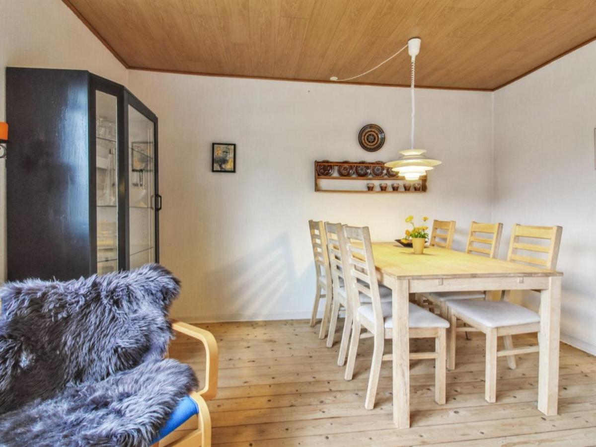 Holiday Home Sunna - 5km from the sea by Interhome - Housity