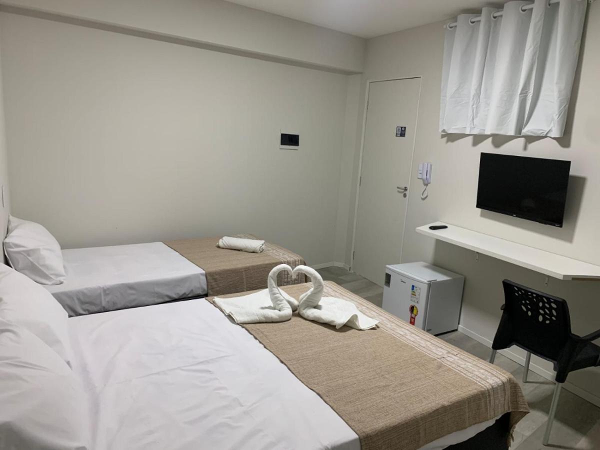 HOTEL FÊNIX - Housity