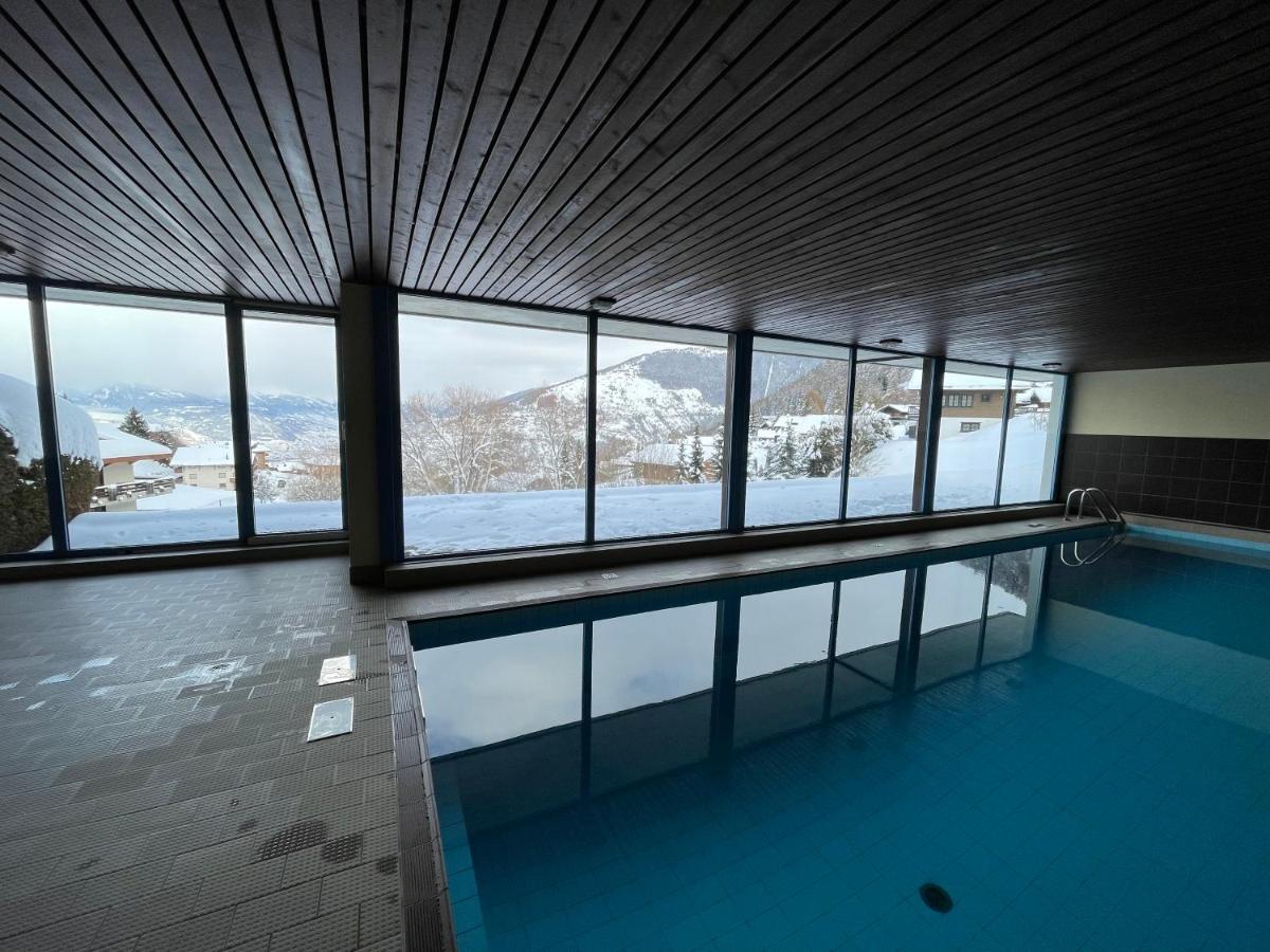 2,5 pièces à Haute-Nendaz, grande terrasse, piscine, sauna, tennis - Housity