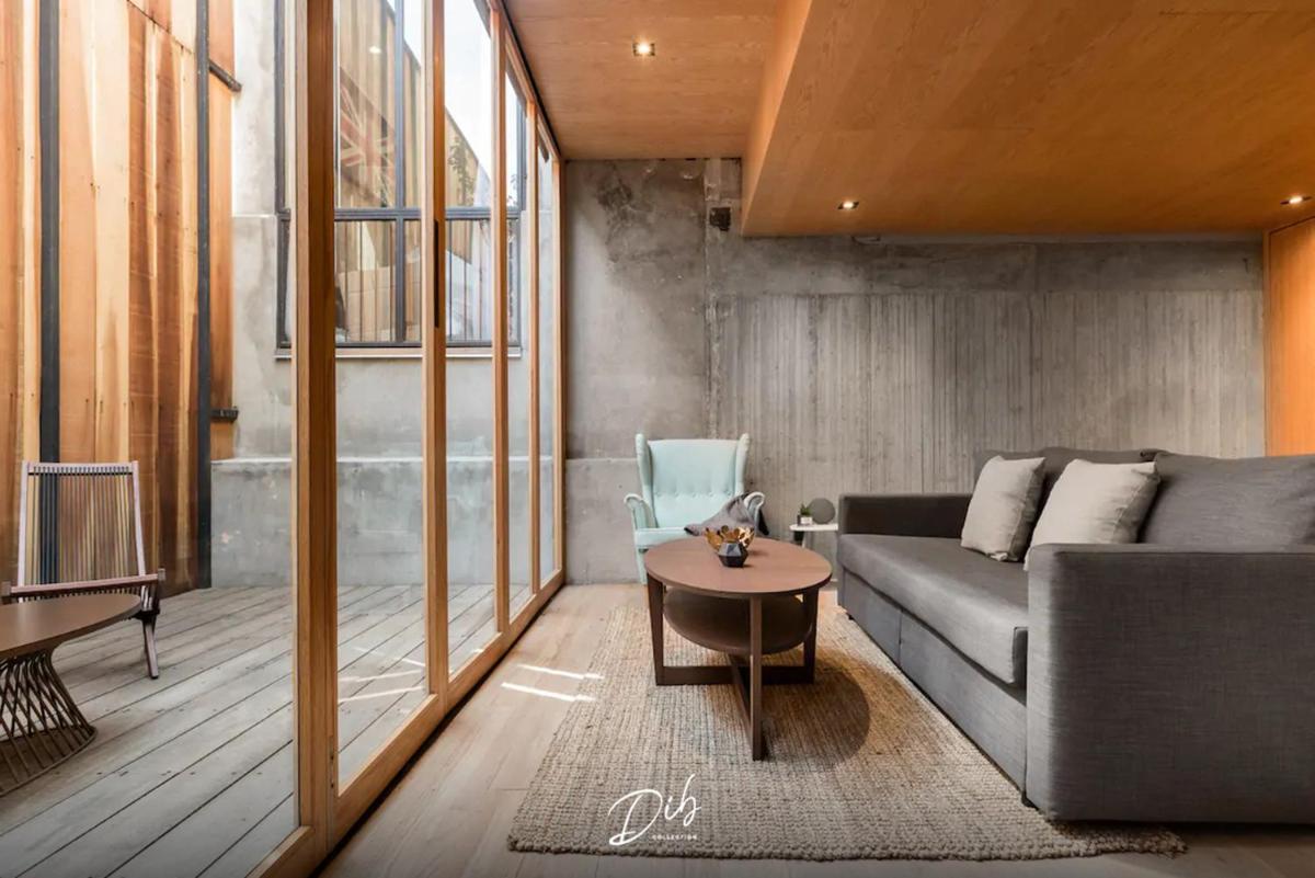 DIB Collection - Housity