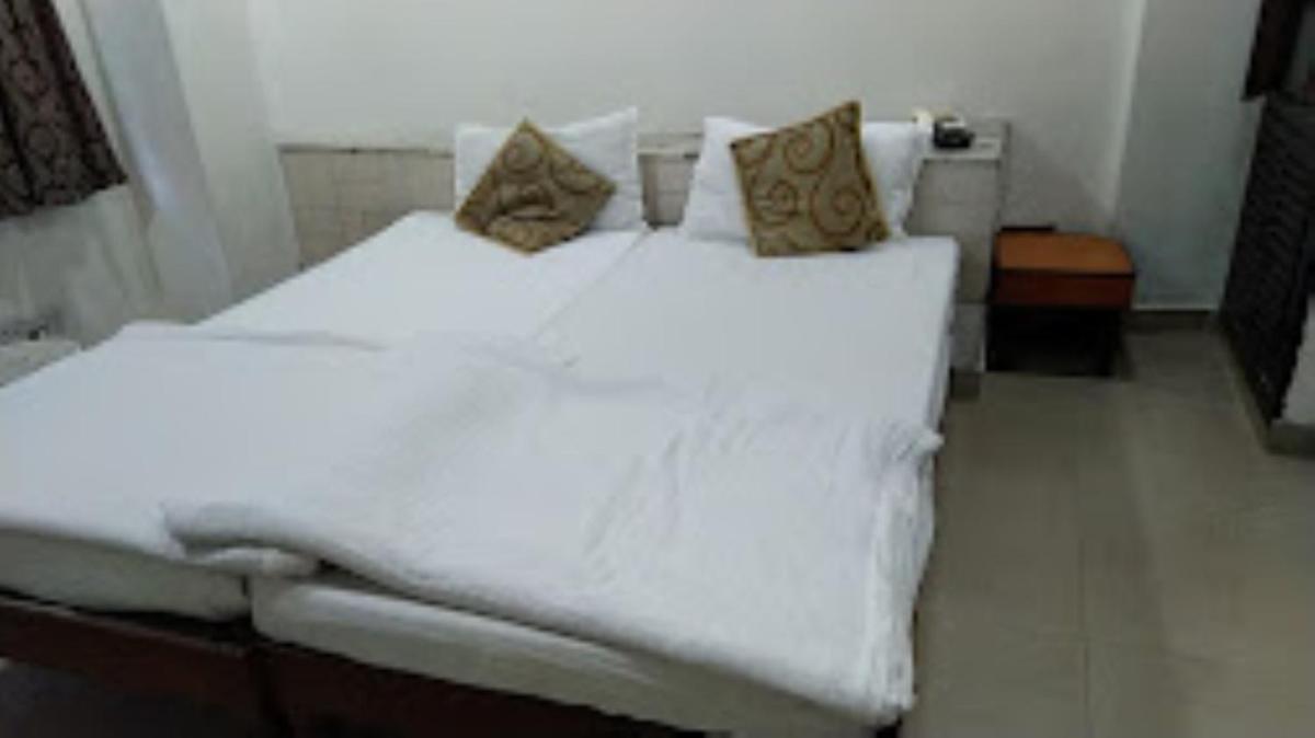 Hotel Pathik Bhopal , Madhya Pradesh - Housity