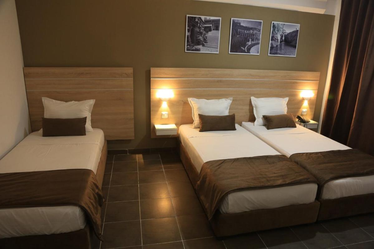 MONDIAL HOTEL - Housity