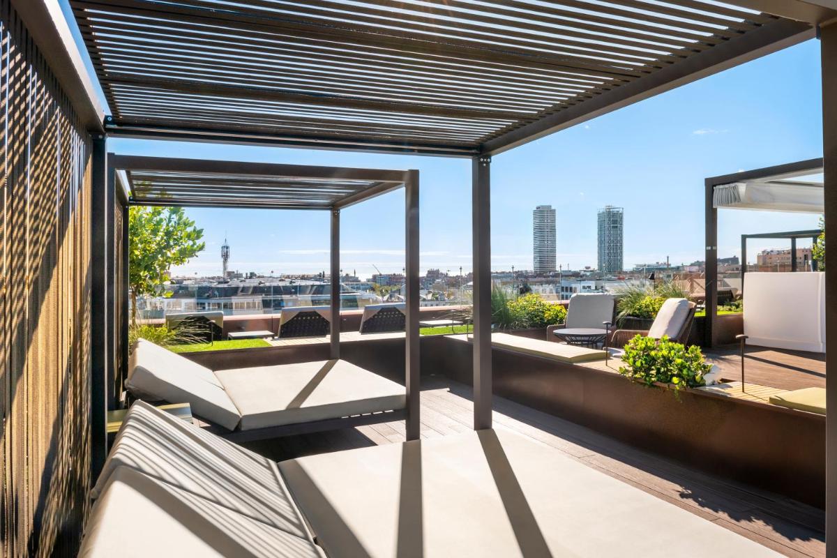 Un balcón o terraza de Sallés Hotel Pere IV