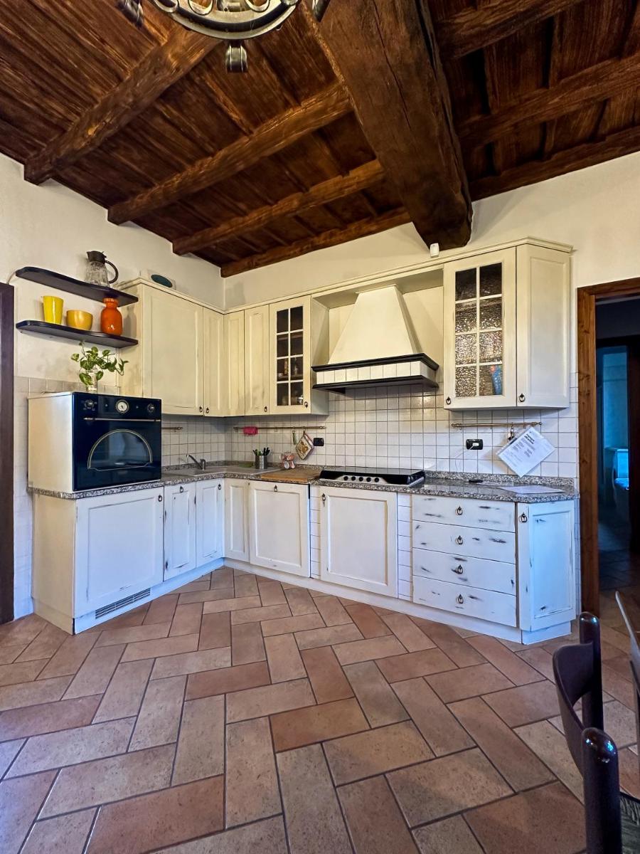 Appartamento in storica Cascina Lombarda Cusago Rho-Fiera-San-Siro - Housity