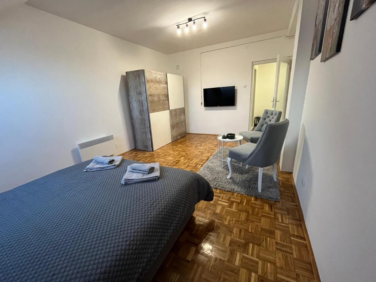 Vlasic Apartmani CENTAR - Housity