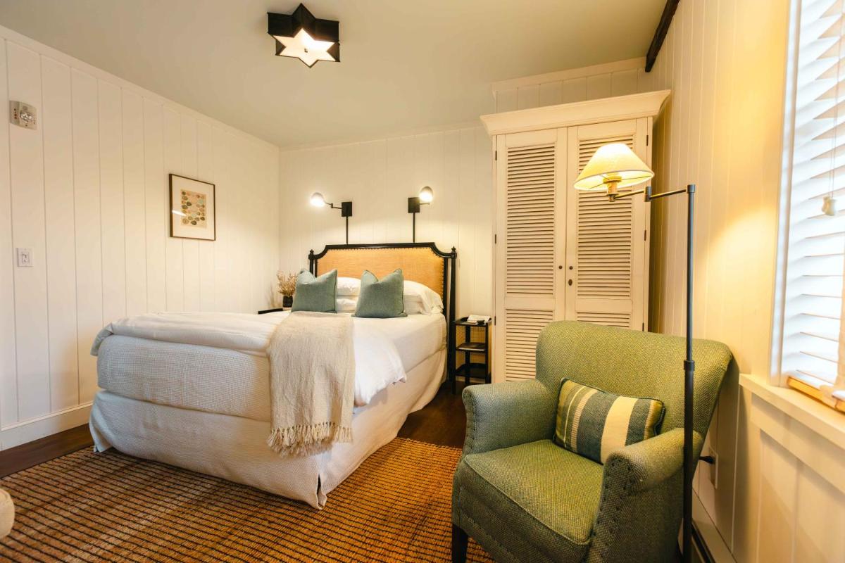 Hill Farm Inn - Manchester - Housity