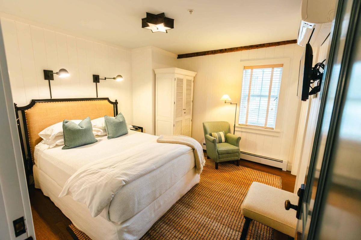 Hill Farm Inn - Manchester - Housity