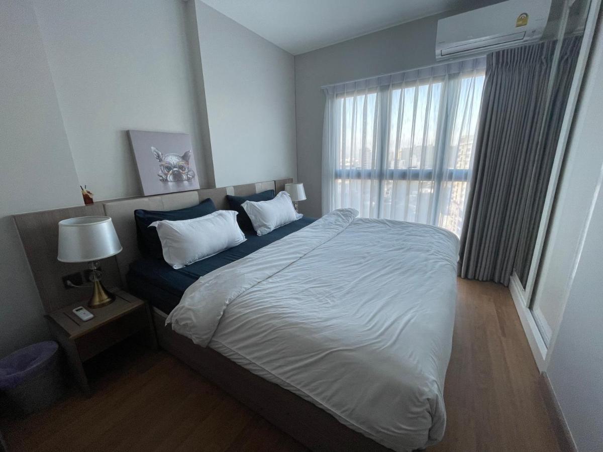 Astra Sky River Condo - Housity