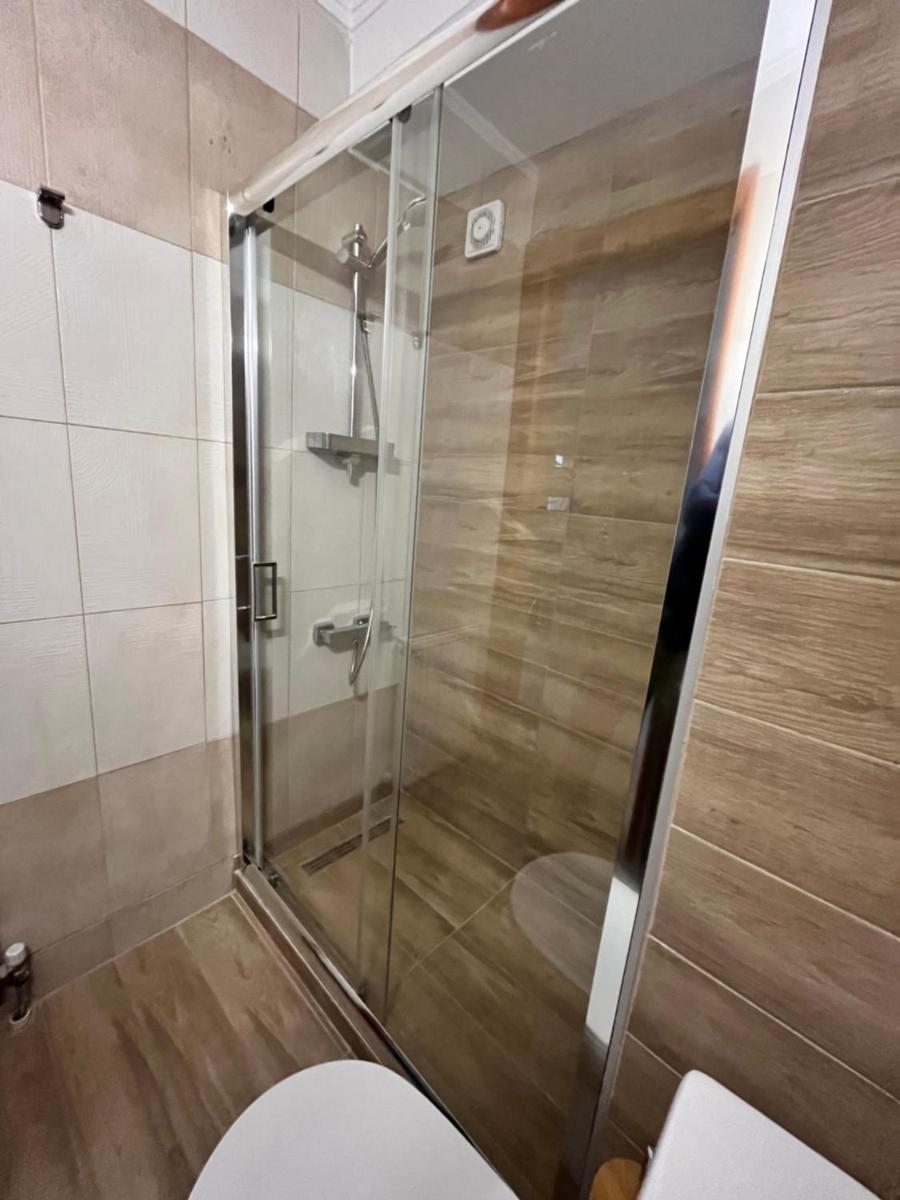 Great View Luxury Living-Metro Station - Housity