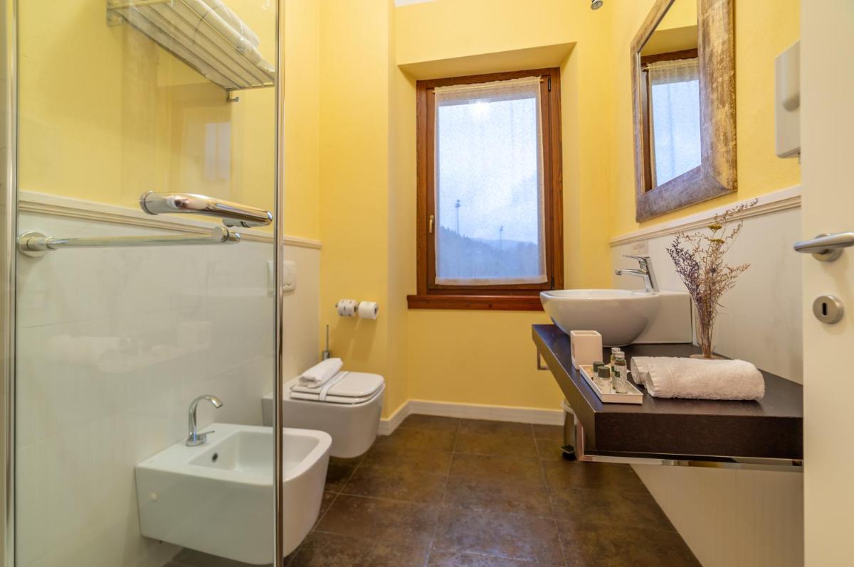 Albergo Falterona - Housity