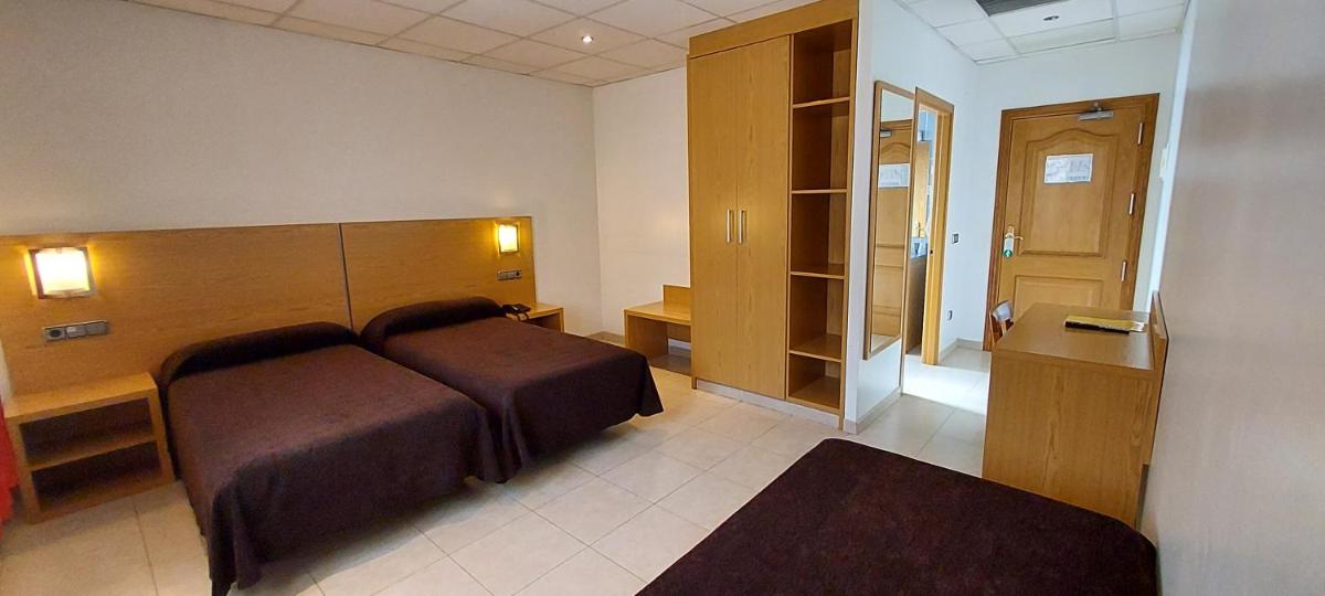 Hotel Font del Pla - Housity