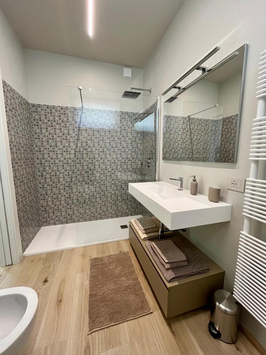 Alba Room 16 - Housity