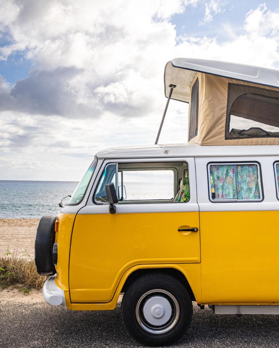 Hawaii Surf Campers - Housity