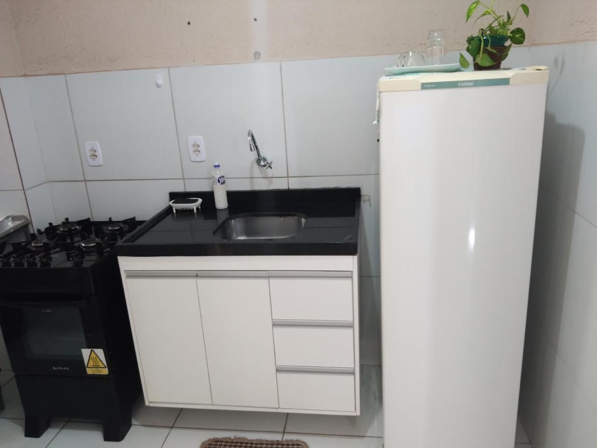 Apartamento em condominio tranquilo à 4km da praia - Housity
