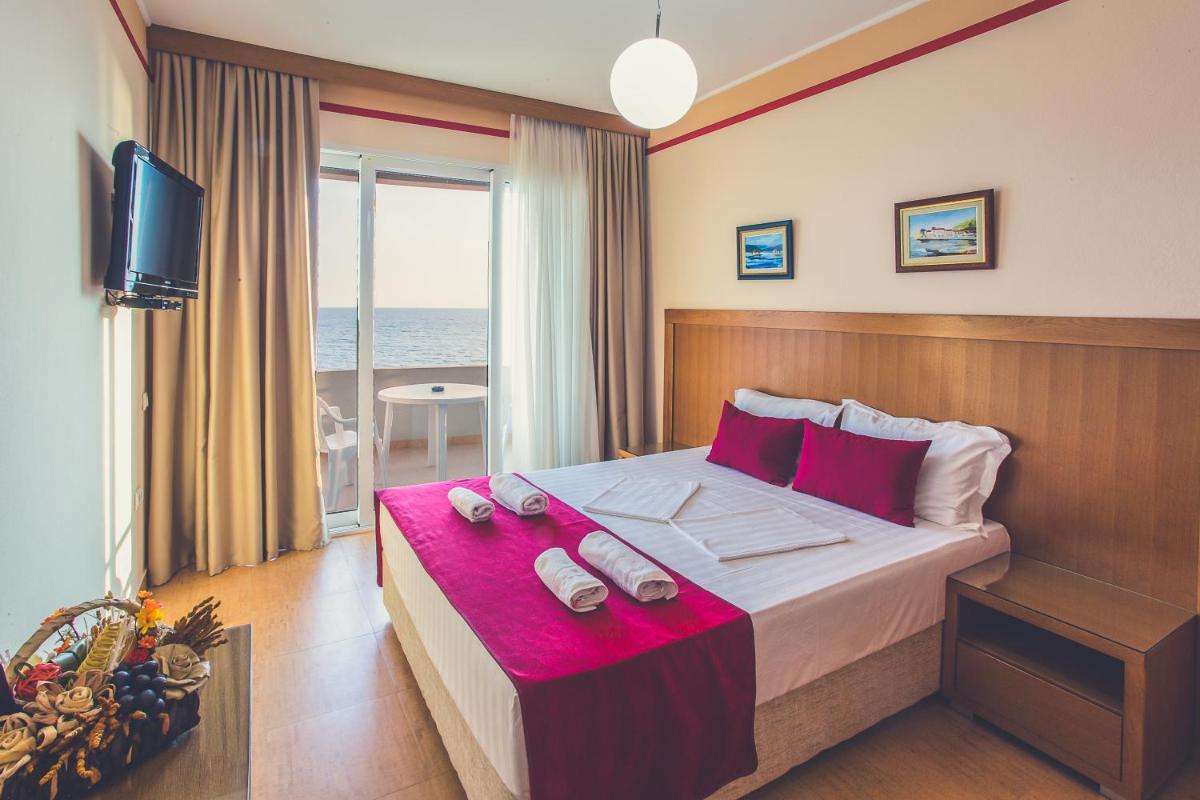 Apartments Deus - Housity