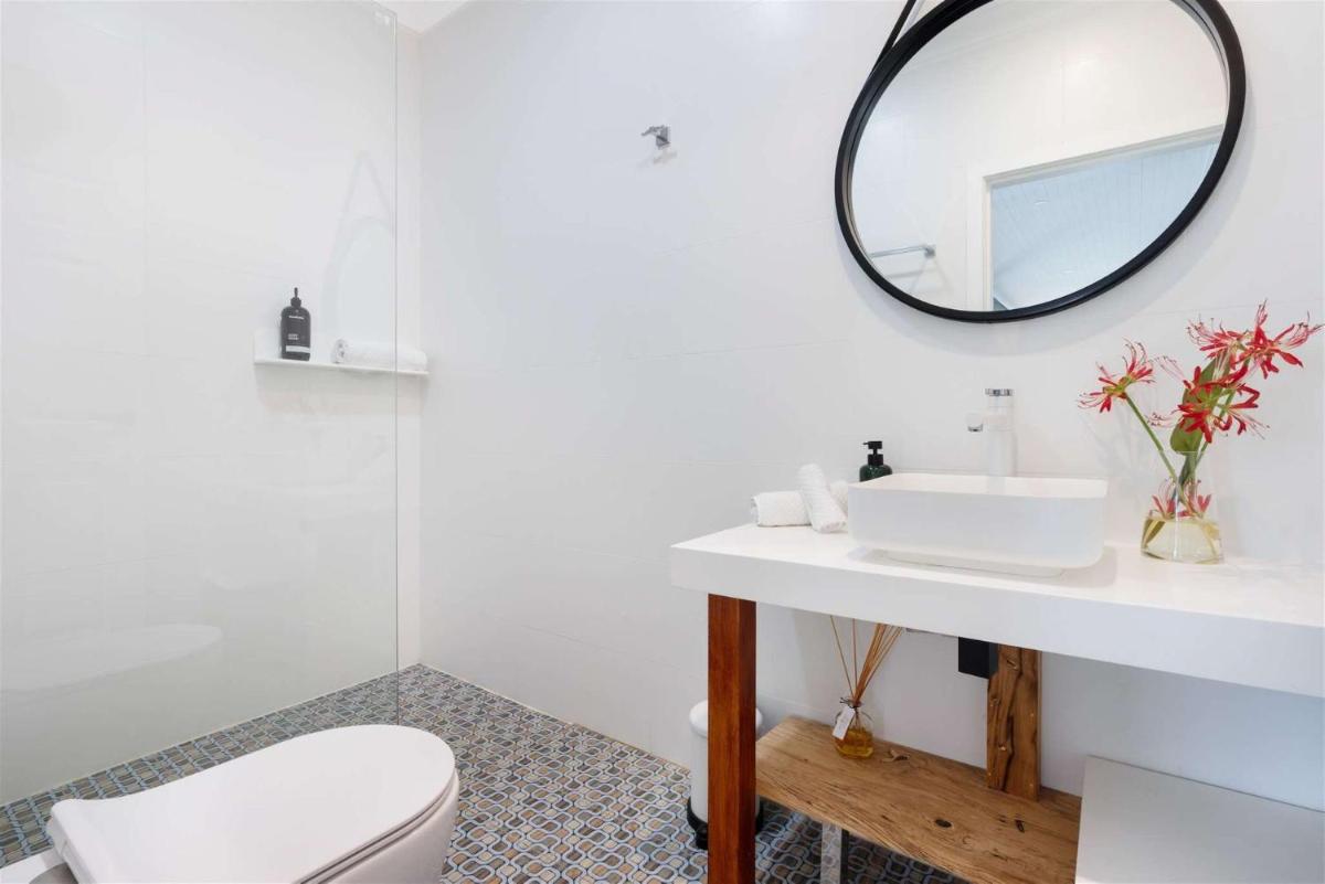 Myrtle Tree Lodge Flowers, Kangaroo Valley - Housity