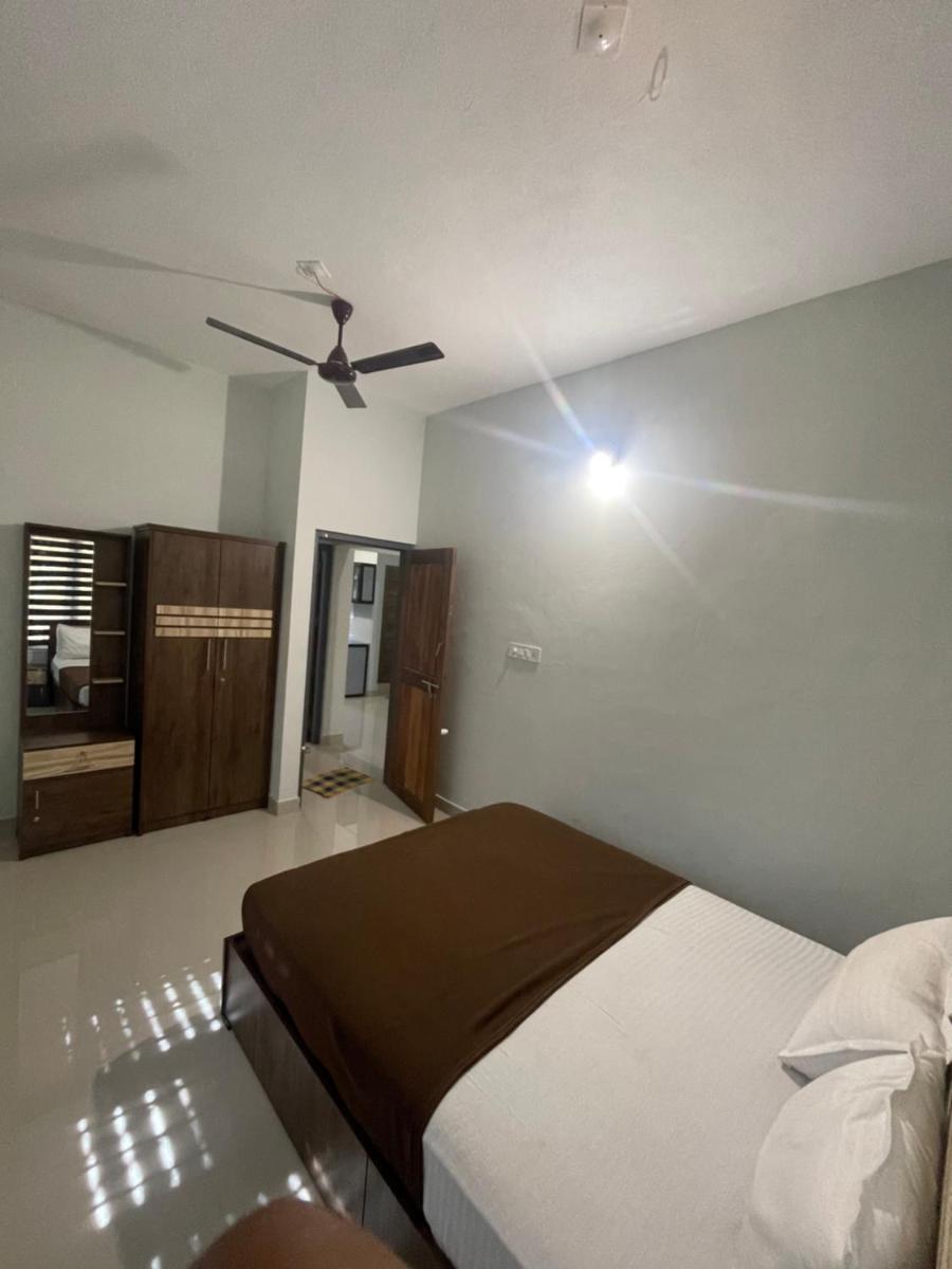 Misty Meadows - Housity
