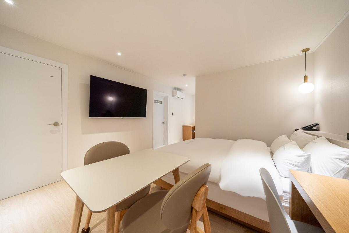HOTEL SOHA - Housity