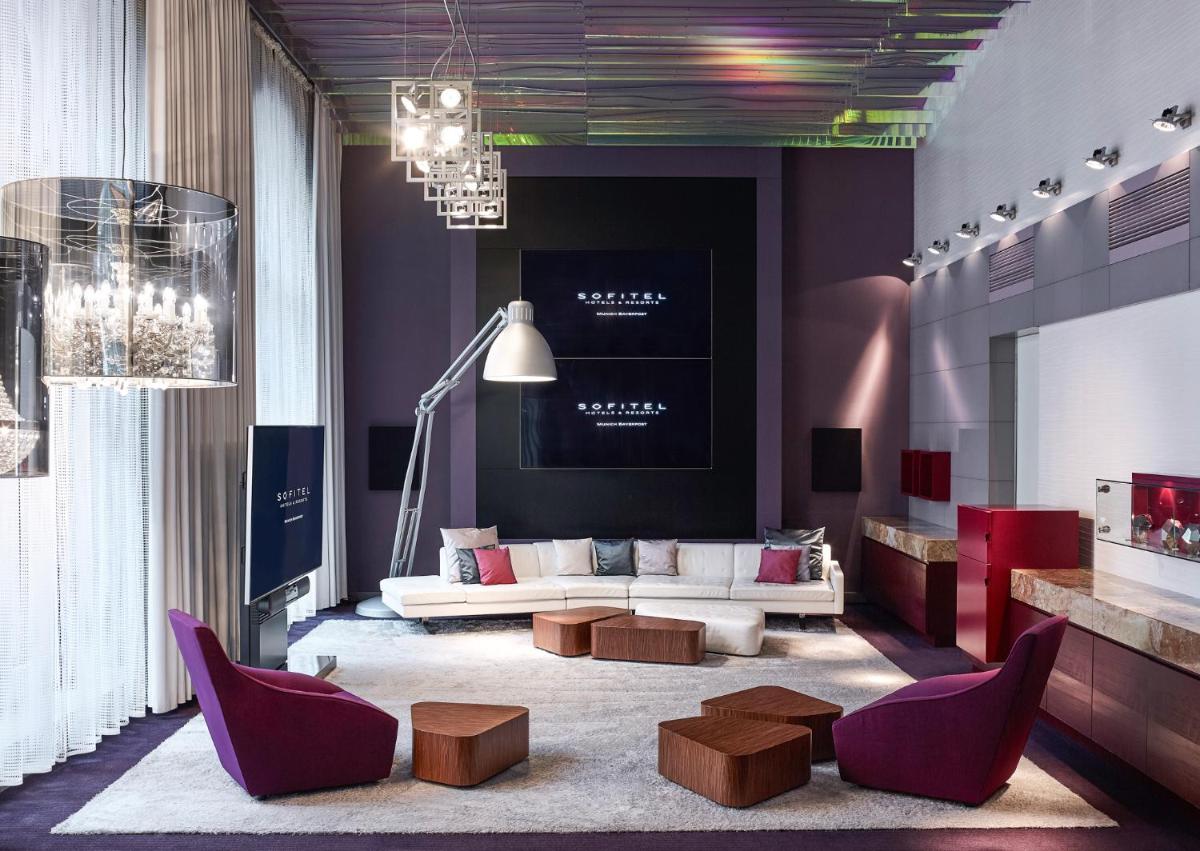 Ein Sitzbereich in der Unterkunft Sofitel Munich Bayerpost Ein Sitzbereich in der Unterkunft Sofitel Munich Bayerpost